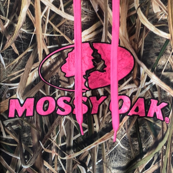 Camo and hot pink hoodie - Picture 3 of 3